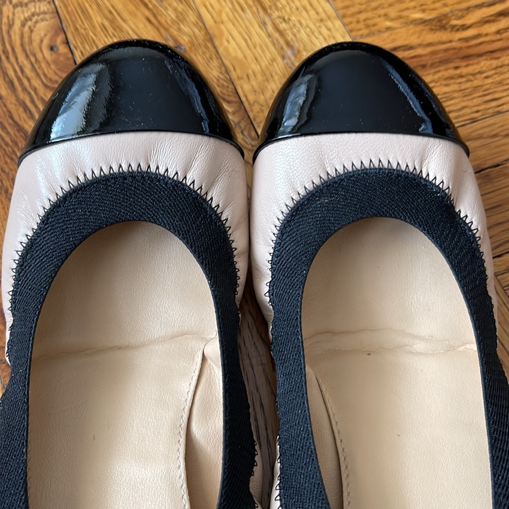 CAP TOE LEATHER FLATS - Picture 4 of 8